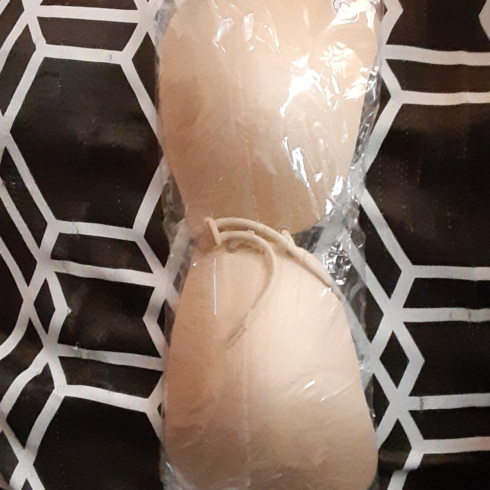 💥Nwot💥Backless stickie bra